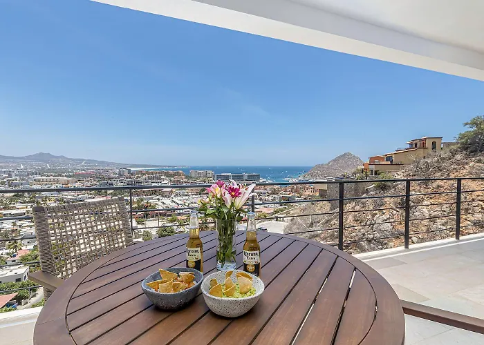 Stunning Ocean Views & Walk To Cabo Marina Cabo San Lucas