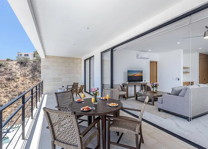 Сasa de vacaciones Stunning Ocean Views & Walk To Cabo Marina