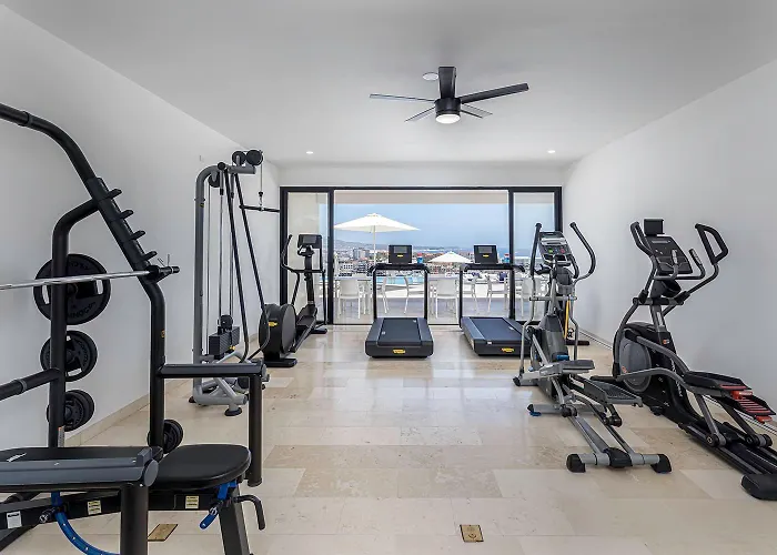 Stunning Ocean Views & Walk To Cabo Marina *