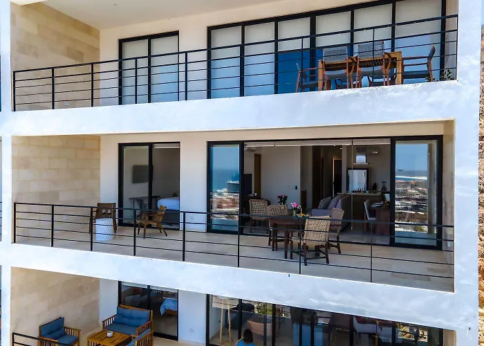 Сasa de vacaciones Stunning Ocean Views & Walk To Cabo Marina