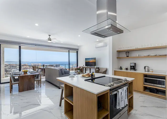 Сasa de vacaciones Stunning Ocean Views & Walk To Cabo Marina *